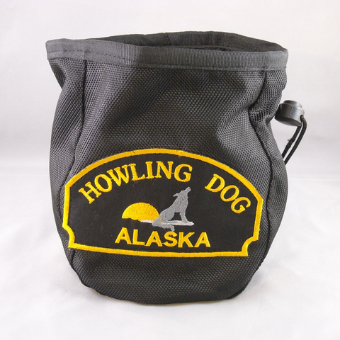 Howling Dog Alaska Round Sticker